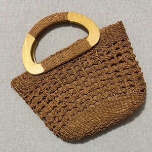 White Stag Straw Bag-Rusty Brown Woven Exterior-3 Compartments-Wooden Handle-EUC